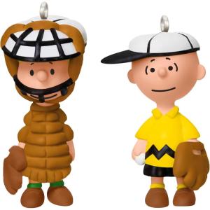Hallmark Keepsake 1.02″ Mini Christmas Ornament 2024, Peanuts Winter Fun With Snoopy, Gifts for Peanuts Fans(Peanuts Gang Playing Catch)