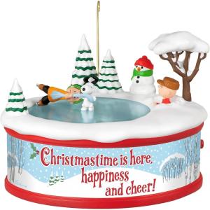 Hallmark Keepsake Christmas Ornament 2025, The Peanuts Gang Merit Badge Ceremony, Gifts for Peanuts Fans(Christmastime is Here)