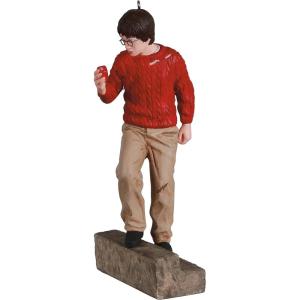 Hallmark Keepsake 1.5″ Mini Christmas Ornament 2025, Harry Potter Luna Lovegood, Gifts for Harry Potter Fans(Harry Potter and the Sorcerer’s Stone)