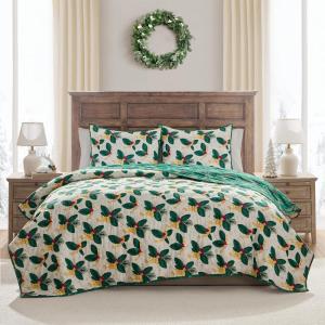 Hallmark – King Quilt Set, 3-Piece Holiday Reversible Bedding Set with Pillowcases, Lightweight & Fade & Wrinkle Resistant (Joy to Your World Multicolor)(Cozy Christmas Green)