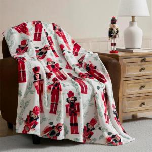 Hallmark – Blanket, Soft Plush, Oversized Throw Blanket for Couch or Bed, for Year-Round Use, Fade & Pill Resistant (Cozy Christmas Red/Green, 50″ x 70″)