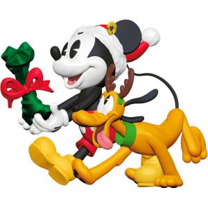 Hallmark Keepsake Christmas Ornament 2025, Disney Mickey and Friends Bone-afide Besties, Gifts for Disney Fans(Bone-afide Besties)