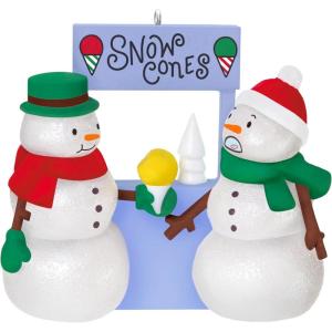 Hallmark Keepsake Christmas Ornament, A Snowy Surprise, Funny Gifts(A Snowy Surprise)